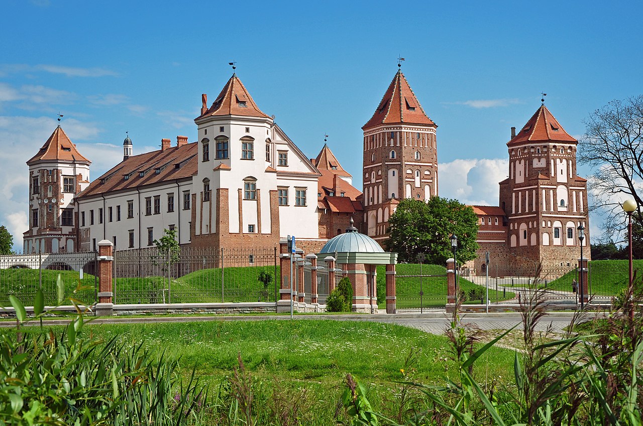kompleks mirskogo zamka
