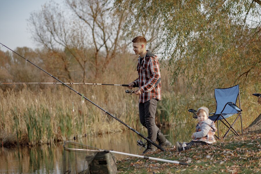 Как правильно отдыхать, чтобы восстановить силы 5 father with little son near river morning fishing 1157 31174