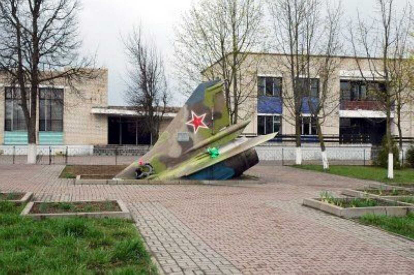 pamiatnik vladimiru karvatu