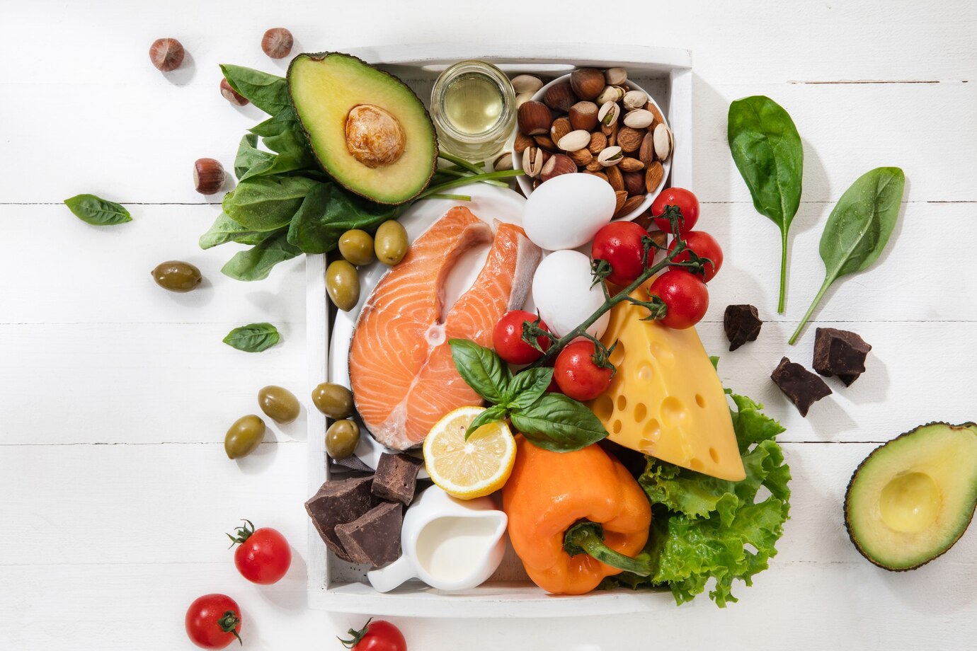 Мифы о здоровом питании: что правда, а что вымысел? 5 ketogenic low carbs diet food selection white wall 155003 27734