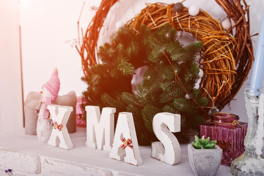 xmas word decor with wreath happy winter holidays concept 627829 8860