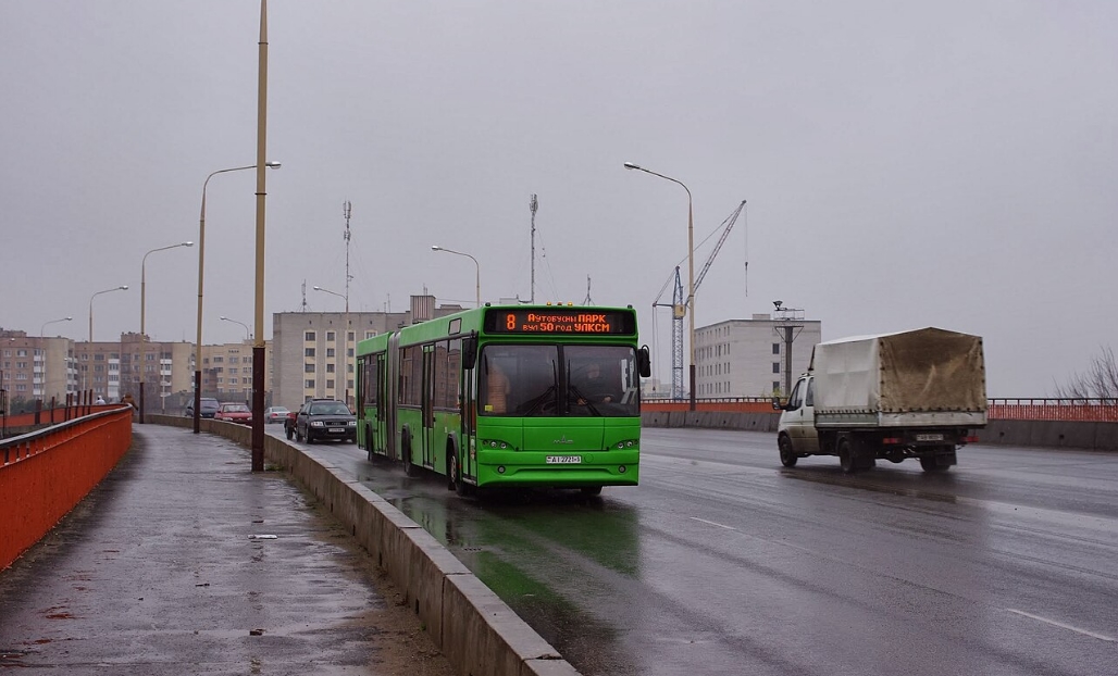 avobus baranovichi
