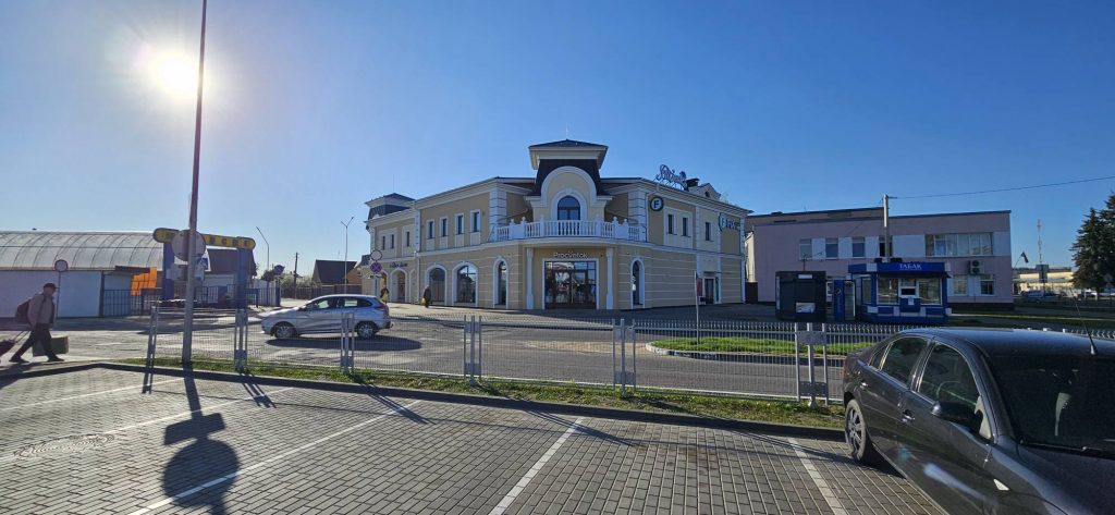 В ТЦ «Палескi» открывается еще один магазин 2 magazin tovarov dlia sadovodstva zelenaya 2 baranovichi 1